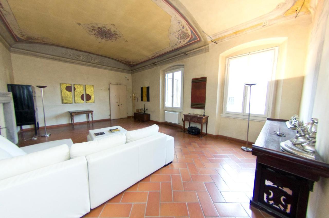 Traviata Appartamento Storico - Palazzo Tolomei Florencja Zewnętrze zdjęcie