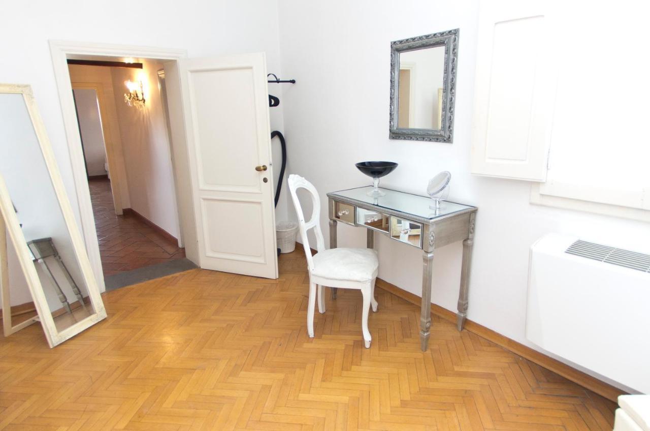 Traviata Appartamento Storico - Palazzo Tolomei Florencja Zewnętrze zdjęcie